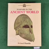 Warfare in the Ancient World - Richard Humble - Hardcover