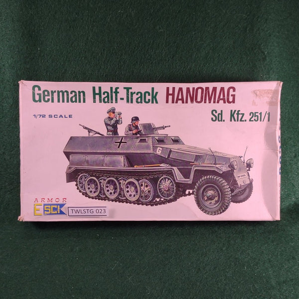 Sd. Kfz. 251/1 German Half-Track: Hanomag - 1/72 - Esci 8002 - Good