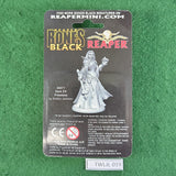 Dark Elf Priestess - 44071 - Reaper Bones Black - Reaper Miniatures