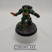 Salamanders Primaris Lieutenant - Warhammer 40K - assembled, painted