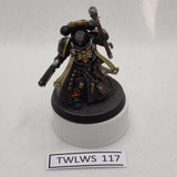 Salamanders Primaris Chaplain - Warhammer 40K - assembled, painted