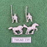 Spanish 1559-1605: Lancer in 3/4 Armour with Open Face Helmet- MER88 - Essex Miniatures - 15mm