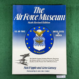 The Air Force Museum (6th Rev. Ed.) - Apple / Gurney - Softcover