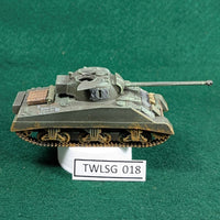 Sherman Firefly tank - Painted Plastic  - 1/76 - Revell