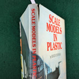 Scale Models In Plastic - Roger Chesneau - hardcover