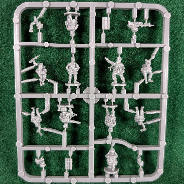 British Paratroopers Infantry Support Weapons sprue - hard plastic - 1/100 15mm - The Plastic Soldier Company