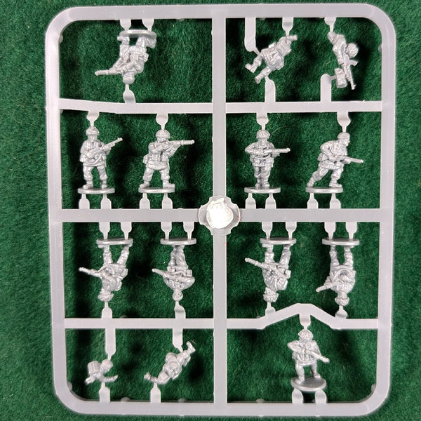 British Paratroopers Infantry sprue - hard plastic - 1/100 15mm - The Plastic Soldier Company