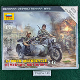 German Motorcycle R-12 with Crew (2) - 1/72 - Z6142 - Zvezda