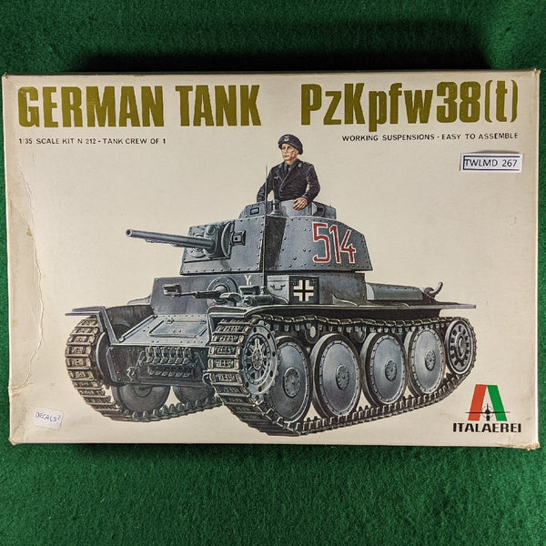 Pz Kpfw 38(t) Tank kit - 1/35 - Italarei 212 - NO DECALS