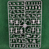Elves and Dwarves Villagers sprue - Wargames Atlantic - 8 plastic figures