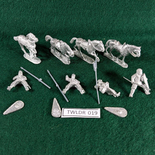 Norman Cavalry - Saga - 4 Mounted figures - Unknown Maker