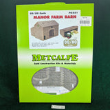 Manor Farm Barn - OO/HO - PO251 - Metcalfe Heavy Card kit