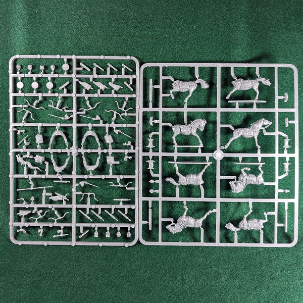 Late Roman Horse Archers Sprue - 4 figures - Victrix