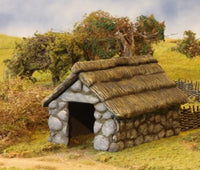 28mm Renedra - Thatched Stone Outbuilding kit