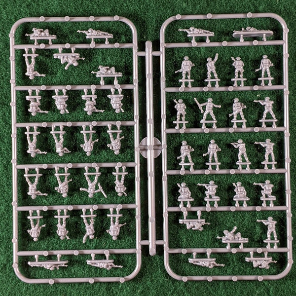 British Late War Infantry 1943-45 12mm - 1/144 one sprue 46 figures Victrix