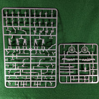 French Napoleonic Foot Artillery 1804-12 8+12 pdrs Sprue - 5 crew + 1 gun Victrix