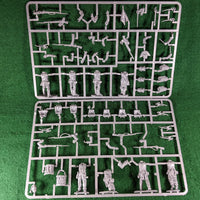 54mm French Napoleonic Grenadiers 1805-12 Sprue - 8 figures - Victrix